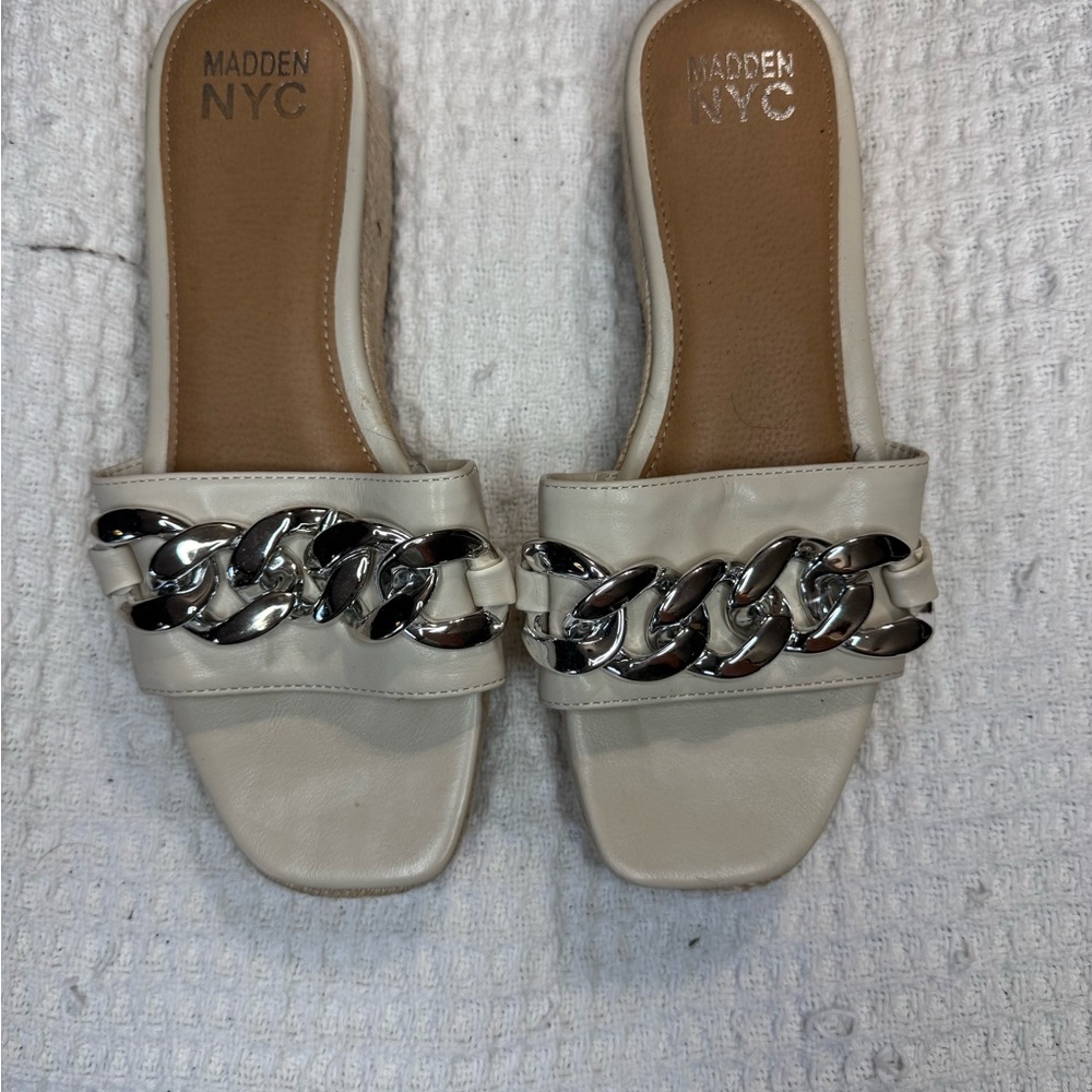 Women's Cream Slide Sandals with Silver Chain Madden NYC